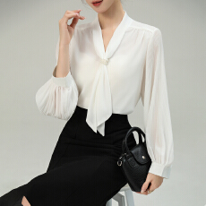批发实拍~v领飘带白色雪纺衬衫女2026春季新款职业通勤风琴百褶袖上衣