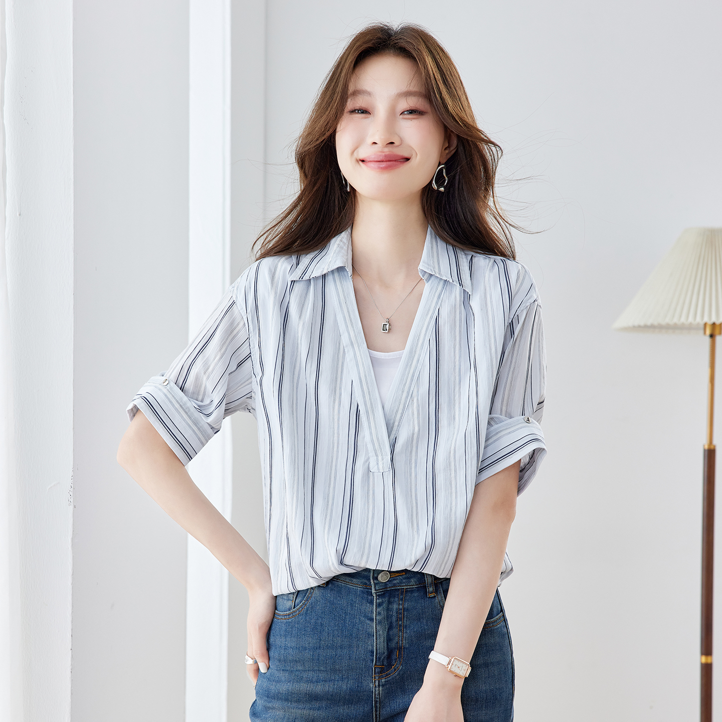 페이크 레이어드 패치워크 스트라이프 반팔 여성 셔츠 2026 여름 새로운 느슨함 센스 느긋한 루즈핏 폴로 칼라 셔츠