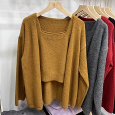 批发韩系方领高级感无袖吊带背心女+宽松显瘦<b class='q'>针织</b><b class='q'>开衫</b>毛衣外套两件套