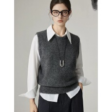 批发灰色圆领针织马甲女春秋季外搭宽松坎肩无袖<b class='q'>毛衣</b><b class='q'>背心</b>叠穿软糯上衣