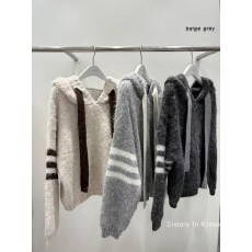 批发韩国<b class='q'>代购</b><b class='q'>东大门</b>2025秋冬新款拼接横条织带抽绳连帽针织衫毛衣ins