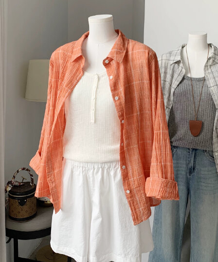 루즈핏 캐주얼 폴로 칼라 체크무늬 얇은 스타일 긴팔 여성 셔츠 여름 레트로 주황색 슬림해 보이는 부서 버클 자외선 차단 의류 작은 셔츠