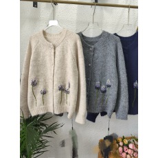 批发独特漂亮巨好看手工刺绣针织衫毛衣女秋季大码<b class='q'>胖</b>mm<b class='q'>显瘦</b>慵懒风上衣