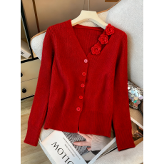 批发实拍设计感别致立体花朵<b class='q'>针织衫</b>毛衣秋冬新款V领软糯长袖百搭上衣