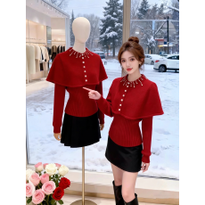 批发实拍韩系时髦<b class='q'>轻熟</b>减龄斗篷针织衫秋冬新款重工烫钻披肩两件套毛衣