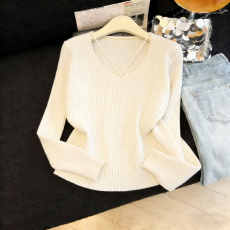 批发实拍内搭镂空V领打底长袖毛衣女春季新款修身百搭纯色<b class='q'>针织衫</b>上衣