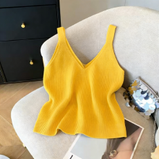 批发实拍法式外穿针织<b class='q'>吊带</b><b class='q'>背心</b>女夏季新款经典百搭v领<b class='q'>打底</b>衫无袖上衣