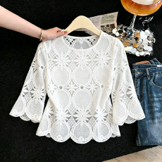 批发实拍甜美刺绣<b class='q'>镂空</b>半袖蕾丝衫女夏季新款韩系chic圆领宽松上衣罩衫