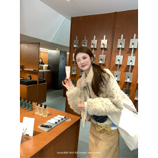 批发aaaaxbbb 新西兰小羊 奶白皮毛一体短外套上衣保暖毛绒上衣