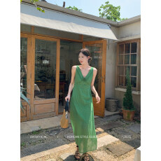 批发DH 大花【漫野绿境】法式复古感立体花朵格纹收腰V领无袖连衣裙女