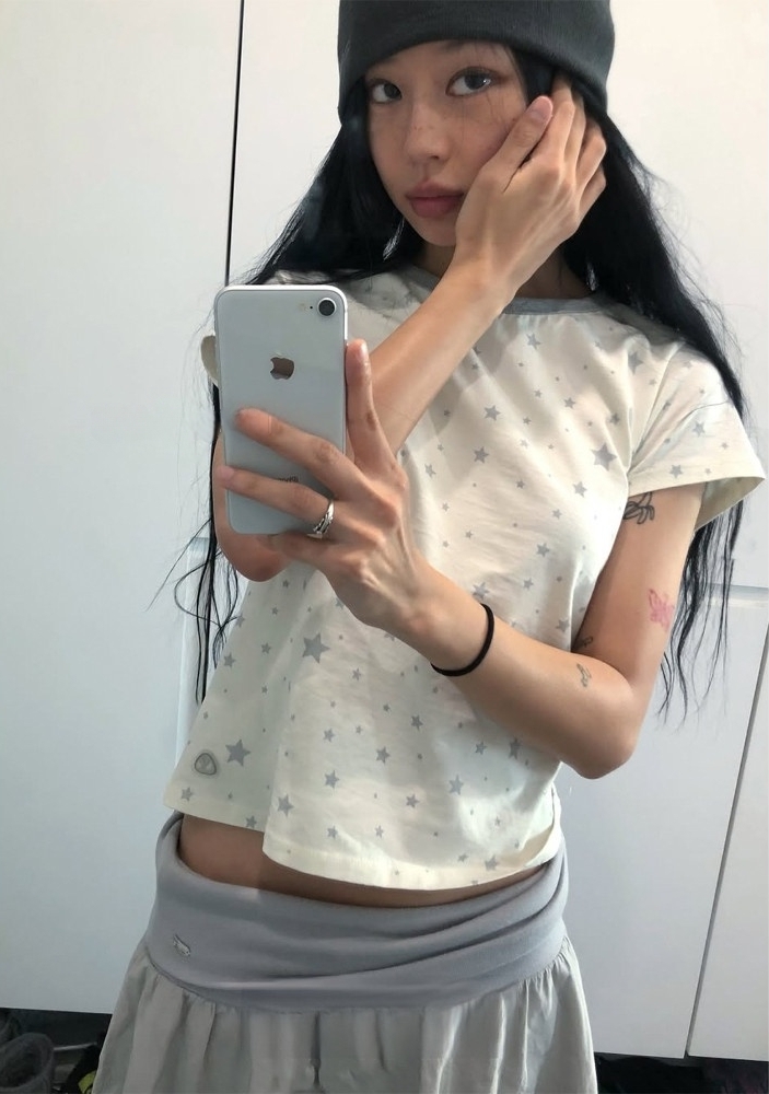 한국 스타일 배색 칼라 별 프린트 몸매 가꾸기 반팔 티셔츠 맨위