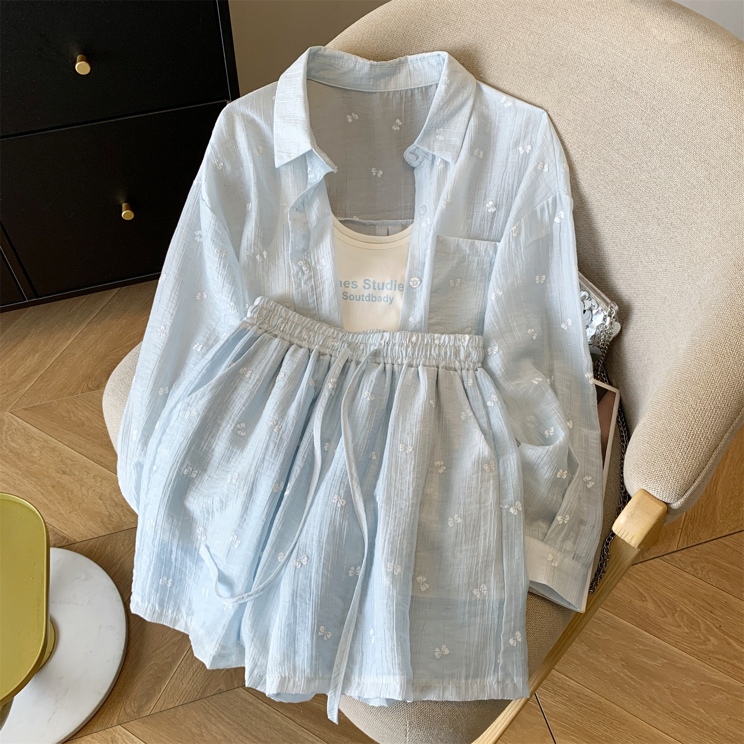 실사 새로운 작은 키 전체 집합 26 여름 나비 매듭 긴팔 자외선 차단 셔츠 알파벳 조끼 반바지 세 조각