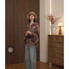 批发大码复古提花印花衬衫女 宽松遮肉<b class='q'>中年</b>妈妈长袖防晒上衣