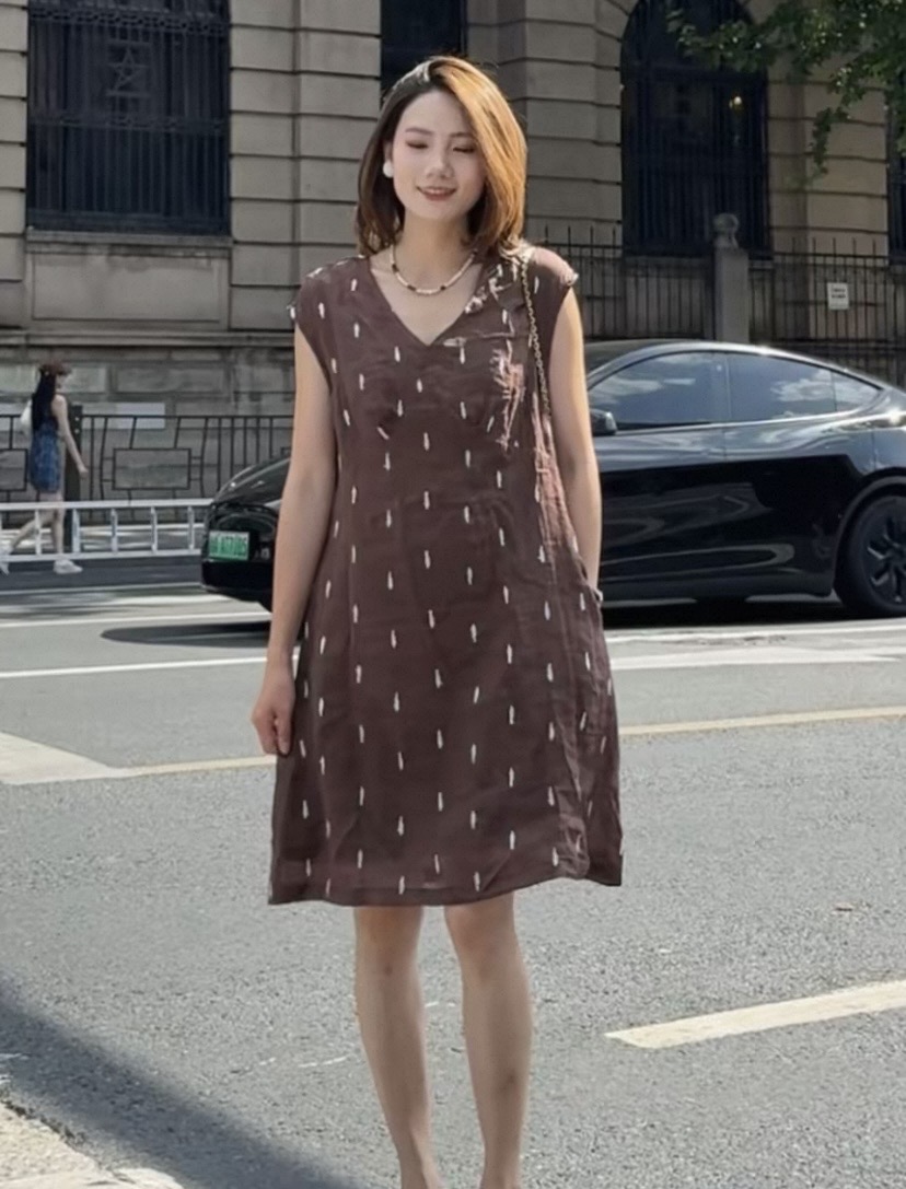 빛 럭셔리 절묘한 고급 센스 품격 슬림해 보이는 표지 고기 V넥 조끼 원피스