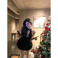 批发Barb Chill 挂脖V领生日<b class='q'>连衣裙</b>女春夏新款亮片蓬蓬裙<b class='q'>露背</b>礼裙裙