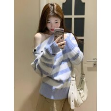 批发蓝色条纹<b class='q'>一字肩</b>毛衣女秋冬2025新款可外穿内搭针织<b class='q'>上衣</b>慵懒高级感
