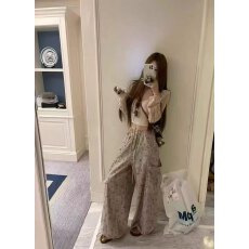 批发新款慵懒松弛感<b class='q'>碎花</b>工装阔腿裤女薄款镂空开衫短款吊带显瘦三件套