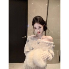 J11 Studio/永夜星河 翻领一字肩遮肉慵懒狐狸毛毛衣针织连衣裙女