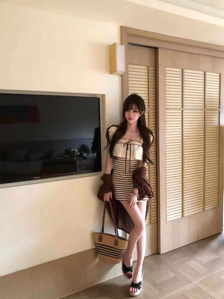 달콤함 순수한 욕망 바람 Feifei 소매 프릴 니트 스트라이프 여성 드레스 여름 새로운 디자인 센스 작은 대중 허리 수축 치마