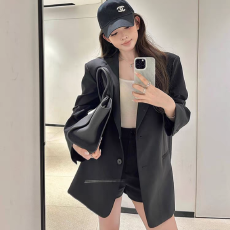 批发高级感黑色大西装女春秋新款韩版100绵羊毛高智姐感后背开叉西装