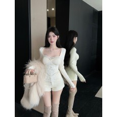 批发蕾丝<b class='q'>拼接</b>抹胸加绒打底衫内搭+毛呢百搭靴裤