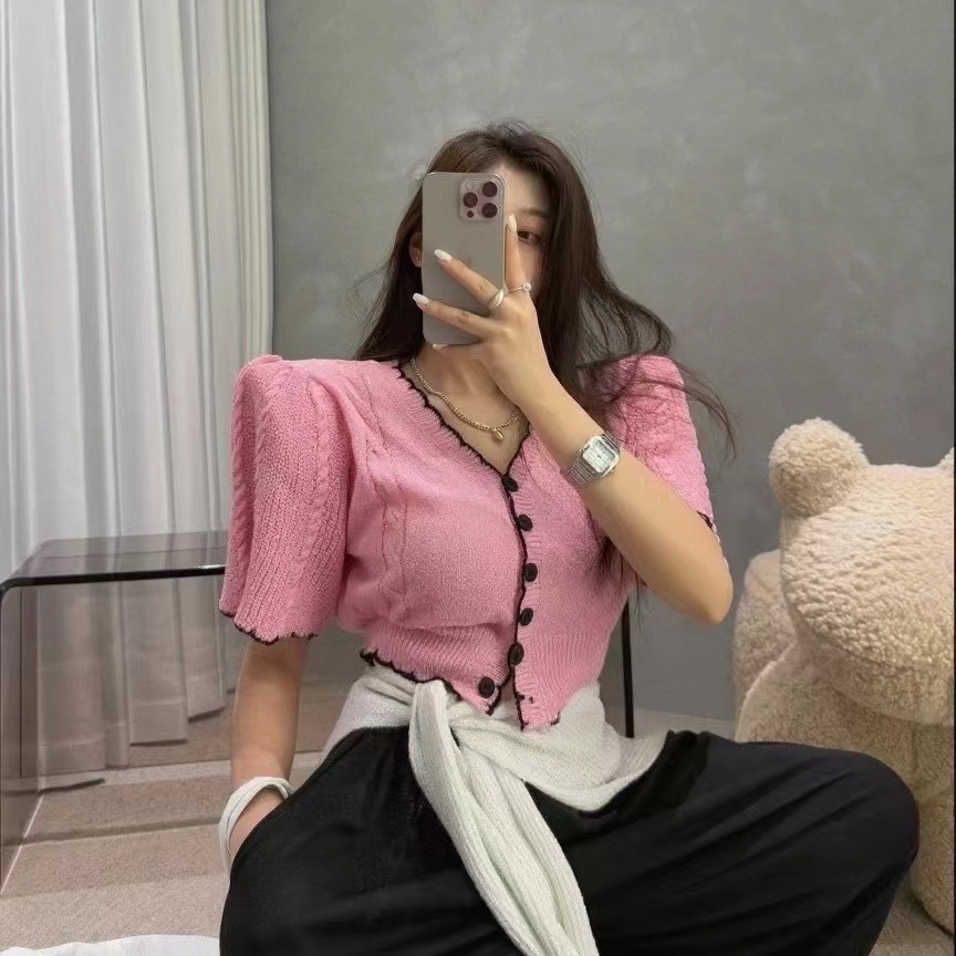 재고 있음 한국 여름 얇은 스타일 레이스 마 무늬 패치워크 색상 거품 소매 니트 스웨터 슬림해 보이는 다용도 쇼트 스타일 맨위 여성