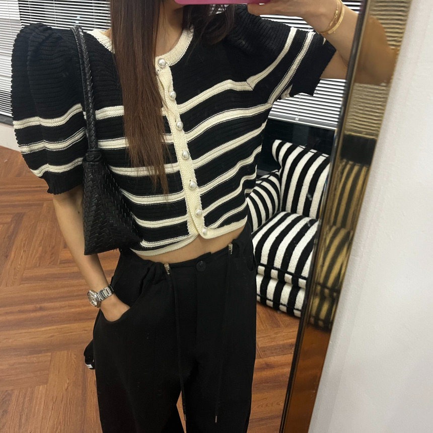 재고 있음 한국 chic 레트로 스트라이프 진주 버클 반팔 니트 오픈 가디건 여성
