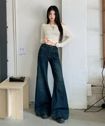 2026 조기 가을 새로운 부드러운 청바지 여성 배 모양 몸 슬림해 보이는 도루 센스 넓은 다리 나팔 바지 신축성 아니요 막대기 다리