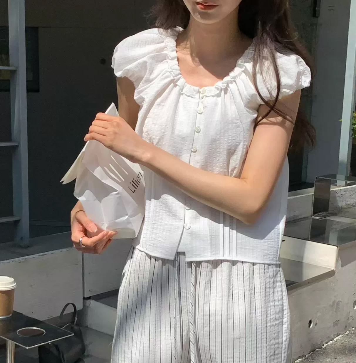있음 선적 chic 미니멀리즘 레이스 네클라인 작은 셔츠