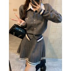 批发韩系早秋超火穿搭<b class='q'>套装</b>女2025新款学院风灰色针织毛衣半身裙两件套