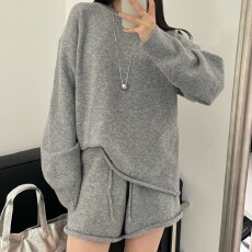 批发韩国chic秋冬小众慵懒风软糯<b class='q'>宽松</b>长袖针织毛衣+卷边阔腿短<b class='q'>裤</b>套<b class='q'>装</b>