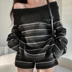批发韩系条纹针织套装<b class='q'>一字肩</b>长袖毛衣a字短裤两件套
