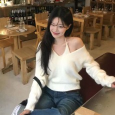 批发设计感毛衣女V领套头秋冬季新款<b class='q'>宽松</b>慵懒风针织衫上衣+吊带两件套