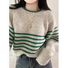 批发实拍慵懒高级感绿色条纹套头<b class='q'>毛</b>衣女秋冬韩系穿搭宽松软糯针织上衣
