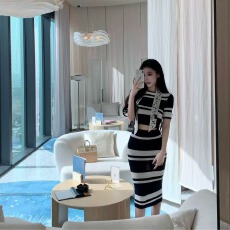 批发woppei 2026早春新款高智感航海风针织套装女蓝白条纹短袖上衣