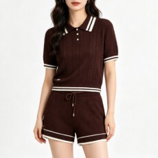 批发夏季冰丝针织撞色 POLO 领短袖 + 短裤套装 韩女穿搭