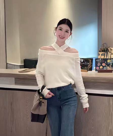 오프숄더 디자인 센스 레트로 행침 목 오프숄더 스웨터 여자 가을 겨울 새로운 루즈핏 니트 스웨터 맨위