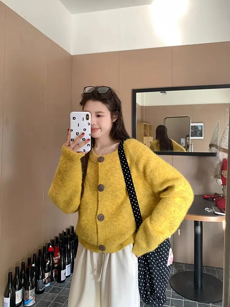 루즈핏 크롭 니트 가디건 상세 이미지 2