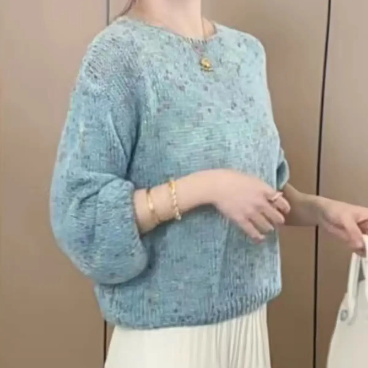 러블리 컬러 배색 라운드넥 니트 상세 이미지 9