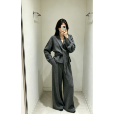 批发高级感交叉绑带针织两件套女秋冬气质V领开衫垂感阔腿裤休闲套装