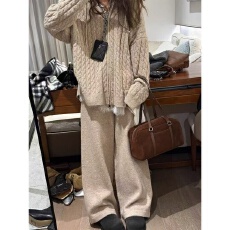 批发麻花毛衣女开衫外套冬宽松慵懒时尚长<b class='q'>裤</b>针织套装