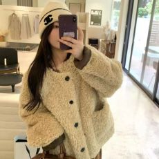 批发韩版慵懒风羊羔毛<b class='q'>外套</b>女装秋季短款<b class='q'>宽松</b>加厚皮毛一体休闲减龄上衣