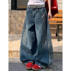 批发潮流高街美式条纹拼接牛仔裤女设计感三条杠解构弯刀阔腿牛仔裤潮