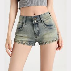 批发设计感个性ins牛仔短裤女春夏新款设计感A字紧身显瘦包臀牛仔热裤