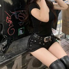 批发通勤ins柳丁遮肉低腰<b class='q'>牛仔</b><b class='q'>短裤</b>女春夏季新款修身包臀<b class='q'>牛仔</b>热裤子潮