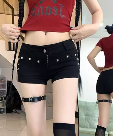 아메리칸 달콤한 차가운 핫걸 섹시함 타이트 스커트 뜨거운 바지 2026 여름 다용도 슬림해 보이는 한 마디 징 데님 반바지 ins