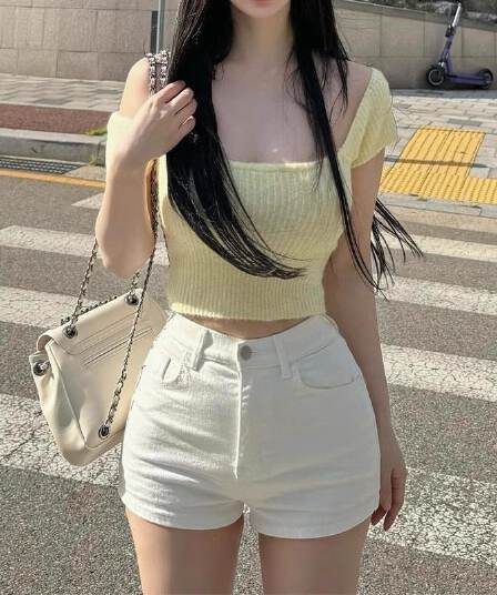 미니멀리즘 품격 스트레이트 데님 반바지 여성 봄 여름 새로운 패션 슬림해 보이는 얇은 스타일 한국 스타일 스트레이트 데님 반바지