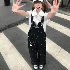 批发设计感个性通勤小猫星星印花牛仔背带裤女春夏季新款休闲<b class='q'>牛仔裤</b>子