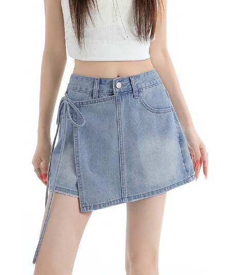 봄 여름 새로운 페이크 레이어드 한 마디 데님 짧은 치마바지 여성 작은 대중 디자인 센스 레이스업 하이웨이스트 데님 치마바지 트렌디