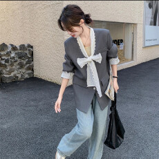 批发设计感<b class='q'>蕾丝</b>拼接西装外套女2024年秋季新款小个子休闲宽松气质上衣